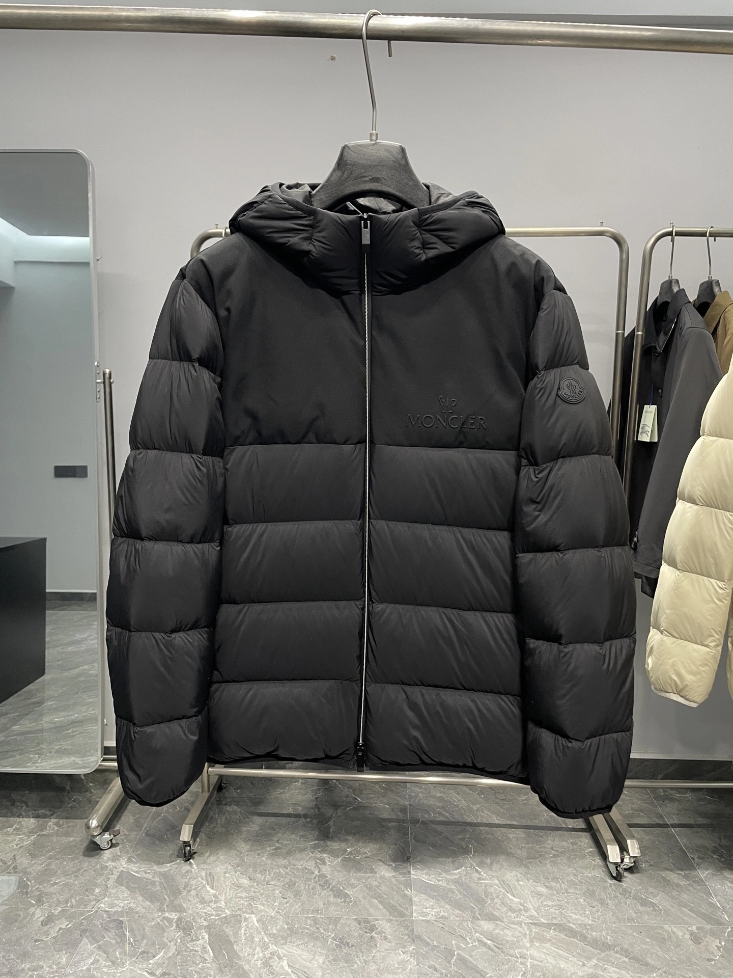 wg.luxury-- 7o9385r Down jacket nylon 2colour item: E-F000J1309-2